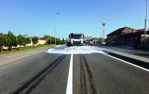 Bu gün Bakıda 550 küçə yuyulub