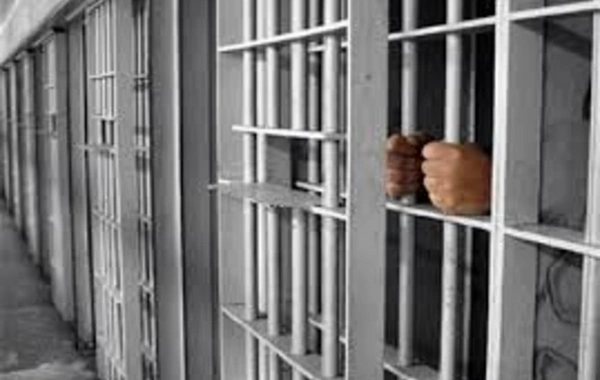 İranın Baharistan bölgəsində 100 nəfər həbs edilib, İsfahanda məktəblər bağlanıb