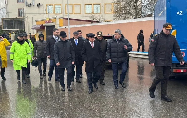 Kəmaləddin Heydərov Keşlədə suyun təsirinə məruz qalmış əraziyə gedib