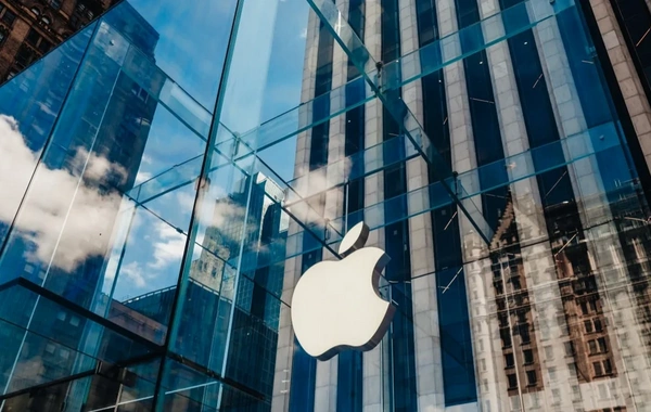 Apple меньше суток пробыла самой дорогостоящей компанией в мире