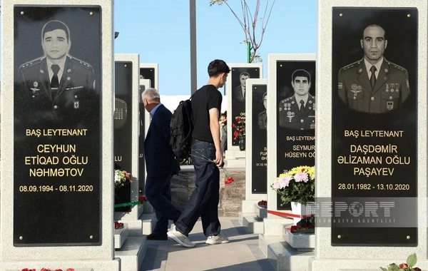 Vətən müharibəsinin ildönümü ilə əlaqədar Hərbi Memorial Məzarlığa ziyarət başlayıb