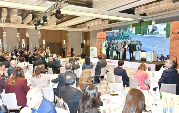 Mədəniyyət İşçiləri Həmkarlar İttifaqının 120 illiyi qeyd olunub