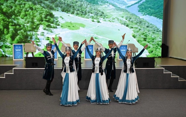 "Gənc həmkarlarla inkişafa doğru" tədbiri keçirilib