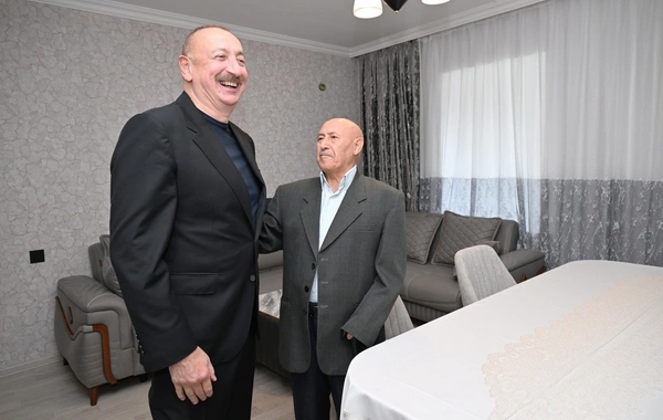 İlham Əliyev Xocavənd rayonunun Qırmızı Bazar qəsəbəsində olub