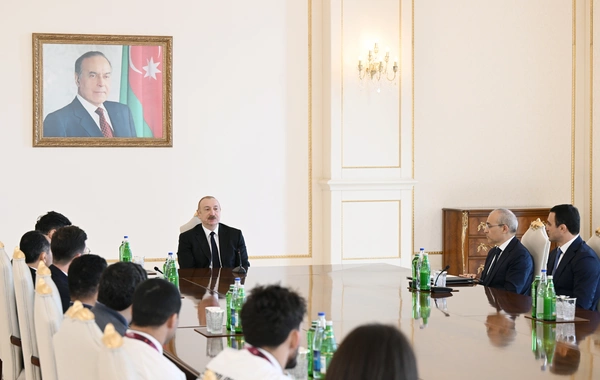 İlham Əliyev Avropa çempionatında komanda hesabında çempion olan güləşçiləri qəbul edib