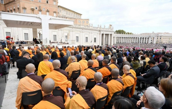 Allahşükür Paşazadə Roma Papası ilə görüşüb