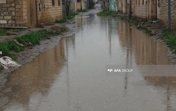 В Гяндже дождь вызвал серьезные последствия