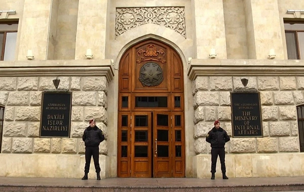 МВД: В результате взрыва в Баку никто не пострадал
