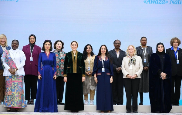 Leyla Əliyeva Türkmənistanda beynəlxalq konfransda iştirak edib