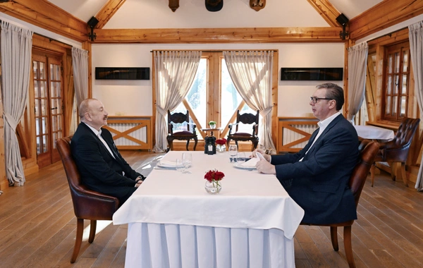 Президенты Азербайджана и Сербии приняли участие в неофициальном завтраке