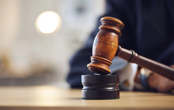 Пара, оставившая дочь умирать от голода, получила тюремный срок