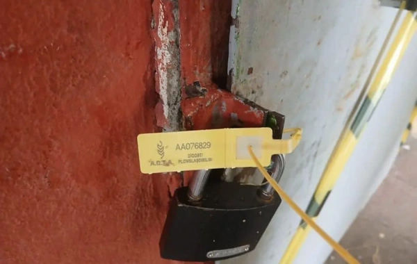 Biləsuvarın icra başçısı qalmaqallı şadlıq sarayında iftar süfrəsi təşkil edir