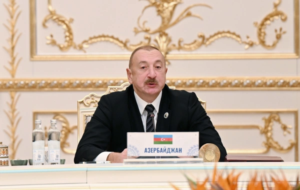 Ильхам Алиев выступил на заседании Совета глав государств СНГ в узком составе в Душанбе