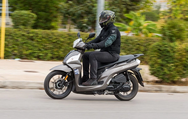 Moped sürücüləri üçün yeni tələblər müəyyənləşir