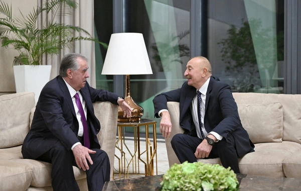 İlham Əliyev Tacikistan Prezidenti ilə görüşüb