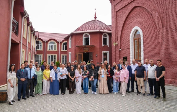 Dini mövzuların mediada təqdimatı ilə bağlı konfransın iştirakçıları Qubadakı ibadətgahlarda olublar