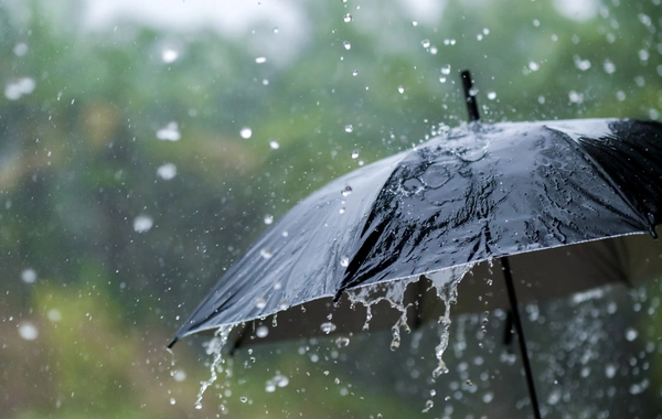 Ölkə ərazisində yağıntılı və küləkli hava davam edir - FAKTİKİ HAVA