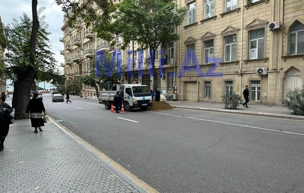 В центре Баку просела дорога