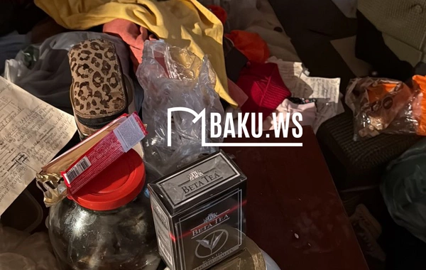 Bakının mərkəzində xəstə  qadın antisanitar vəziyyətdə TƏK YAŞAYIR