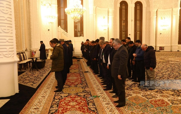 Azərbaycan Din Xadimləri Forumunun iştirakçıları vəhdət namazı qılıblar