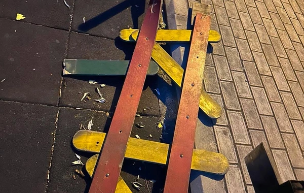 Bakıda uşaqların əylənməsi üçün nəzərdə tutulan park onların həyatı üçün təhlükəli hal alıb