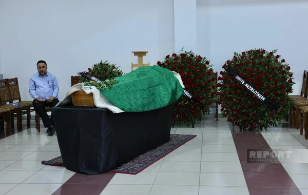 Əməkdar jurnalist Nurani ilə vida mərasimi keçirilir