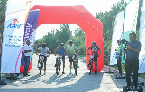 Dövlət qurumlarının əməkdaşları arasında velosiped yarışı keçirilib