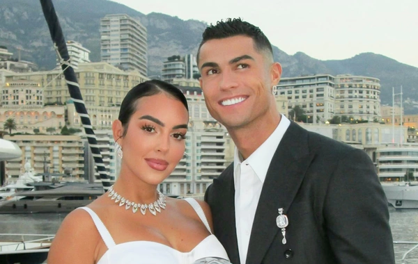 Kriştiano Ronaldo ilə evlənən Corcinanın keçmiş sevgilisi ilə fotoları yayıldı