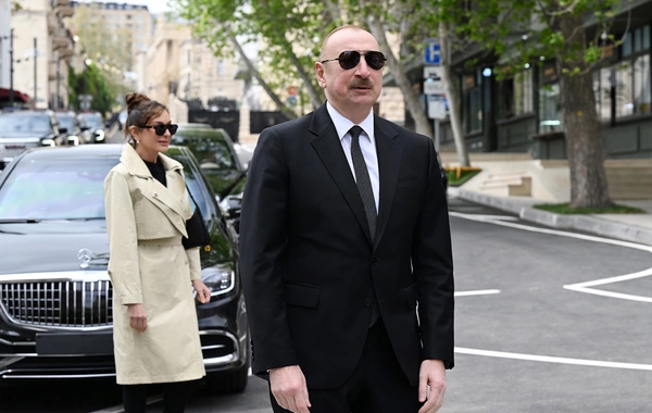 Prezident İlham Əliyev Bakının İslam Səfərli küçəsinin yenidənqurmadan sonra açılışında iştirak edib