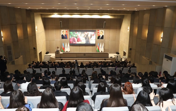 250 tələbəyə "Həmkarlar ittifaqı təqaüdü" təqdim olunub