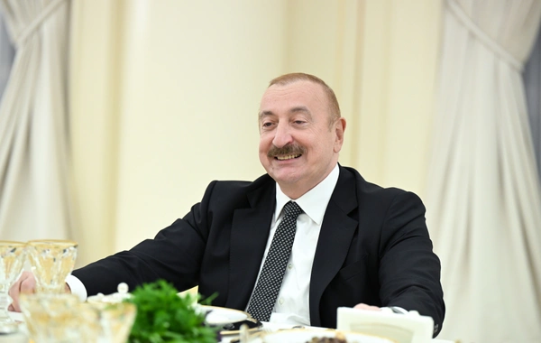 Prezident İlham Əliyev və Pakistanın baş naziri birgə nahar ediblər