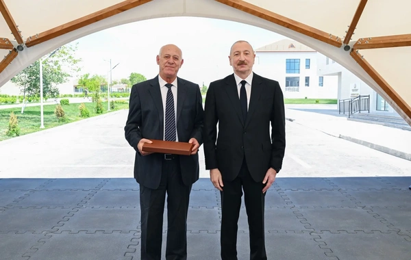 Prezident və birinci xanım Cəbrayıl rayonunun Şükürbəyli kəndinə köçən sakinlərlə görüşüblər