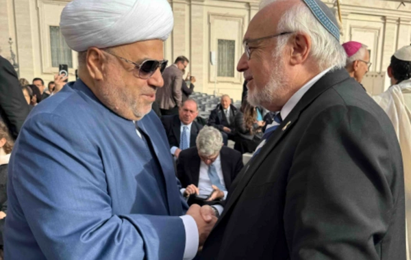 Allahşükür Paşazadə Roma Papası ilə görüşüb