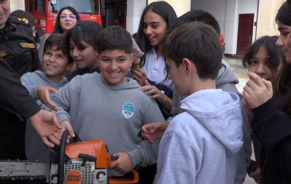 FHN şagird və müəllimlərlə təlim keçirdi