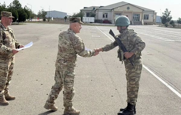 Hərbi vəzifəlilərin təlim toplanışları başa çatıb