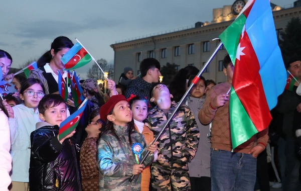 Xankəndidə Zəfər atəşfəşanlığı