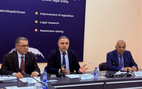Jurnalistlər üçün "Media və insan hüquqları" mövzusunda məlumat sessiyası keçirilib