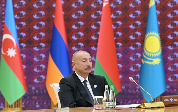 İlham Əliyev MDB Dövlət Başçıları Şurasının məhdud tərkibdə iclasında iştirak edir
