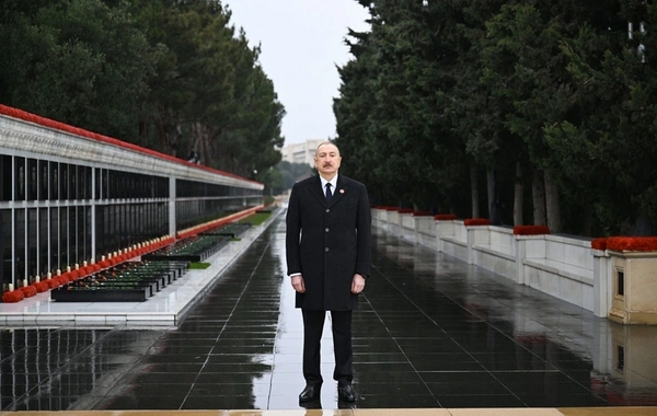 İlham Əliyev Şəhidlər xiyabanını ziyarətlə bağlı videoçarx paylaşıb