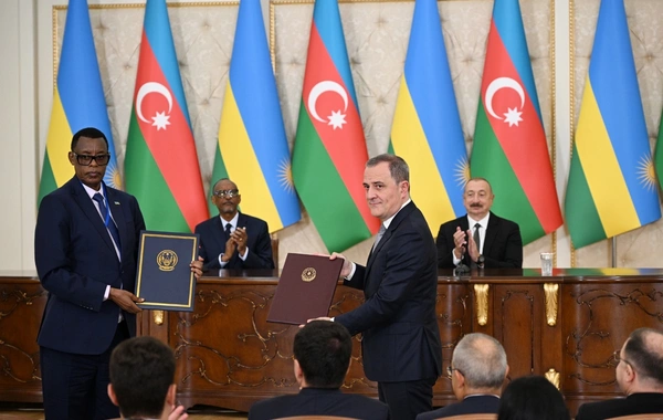 Azərbaycanla Ruanda arasında sənədlər mübadilə olunub, prezidentlər mətbuata bəyanatlarla çıxış edib