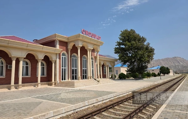 Naxçıvanı Zəngəzur dəhlizinə bağlayacaq dəmir yolunun tikintisindən - REPORTAJ
