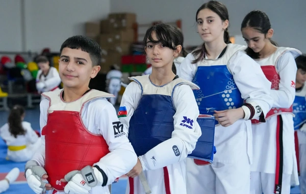 Azərbaycanın yeniyetmə taekvondoçuları təlim-məşq toplanışı keçiriblər
