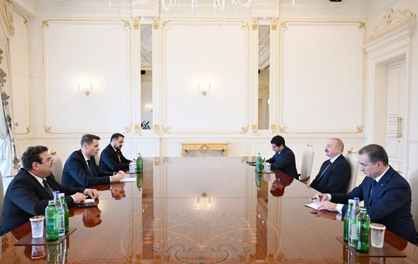 İlham Əliyev Rumıniya Parlamenti Senatının sədrini qəbul edib İlham Əliyev Rumıniya Parlamenti Senatının sədrini qəbul edib