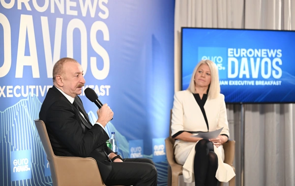 Президент Ильхам Алиев в Давосе принял участие в мероприятии "Завтрак с руководством Азербайджана"