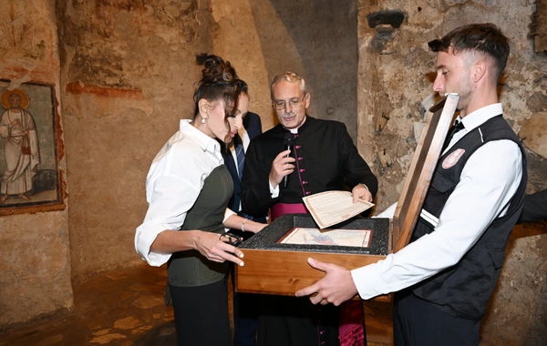 Мехрибан Алиева приняла участие в церемонии открытия проекта реставрации катакомб Святой Коммодиллы в Ватикане