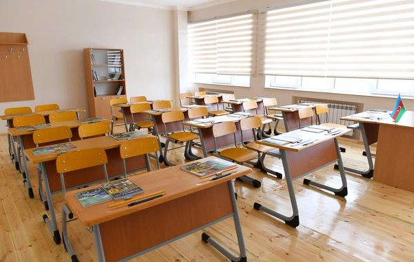 4-cü sinif şagirdinin gözünə qayçı ilə xəsarət yetirildi