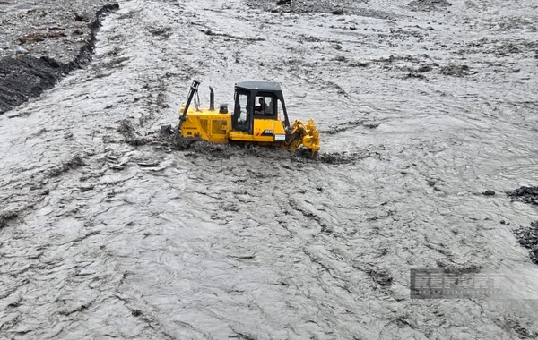 Zaqatalada sel təhlükəsi yaranıb, çaylara texnikalar cəlb olunub