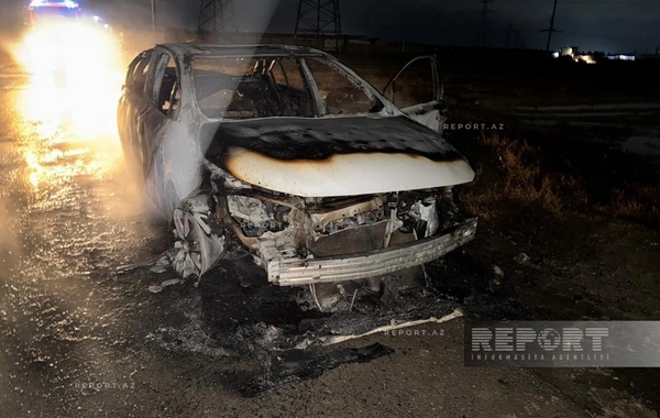 Avtomobil yanaraq külə döndü