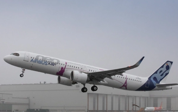 AZAL Airbus A321-200NX tipli üç hava gəmisini icarəyə götürüb