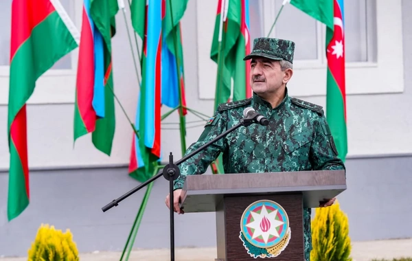 Azərbaycanda bir qrup hərbçiyə MƏNZİLLƏR VERİLDİ